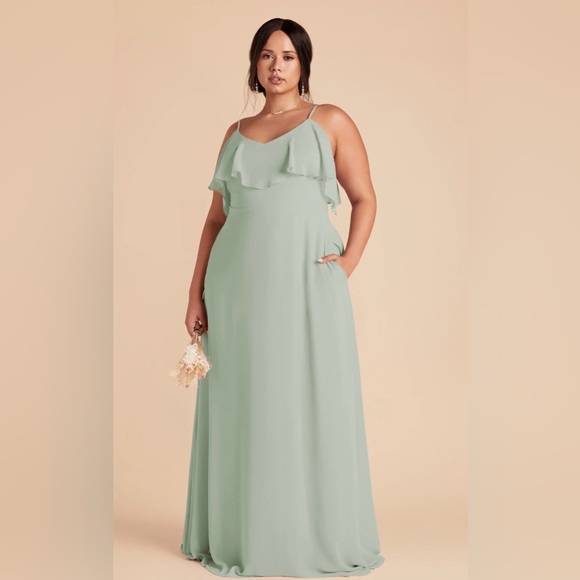 Elegant Mint Green Maxi Dress - Picture 6 of 7